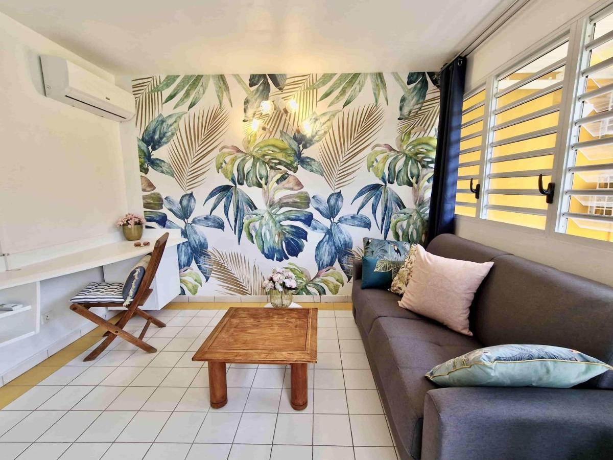 Manbana 333 Hotel Folle Anse Екстериор снимка