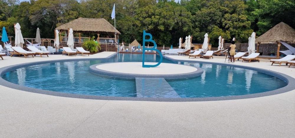 Manbana 333 Hotel Folle Anse Екстериор снимка